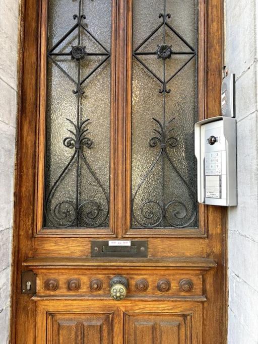 Au Cabinet Childeric Tournai Exterior foto